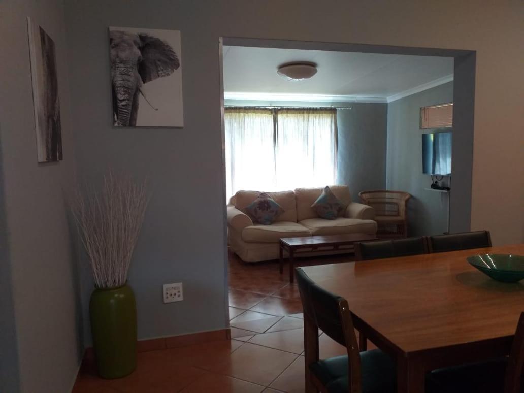 Selati 103 Guest Cottages Malalane Buitenkant foto